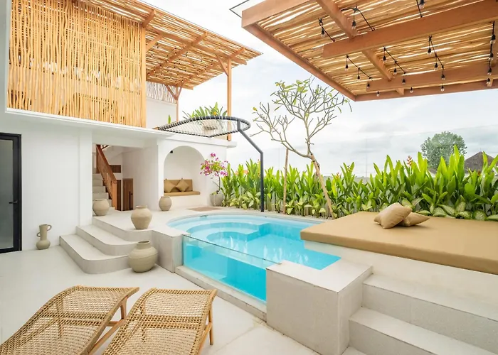 3 Bd With Rooftop Jacuzzi And Glass Pool 别墅 坎古