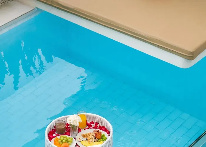 3 Bd With Rooftop Jacuzzi And Glass Pool 别墅