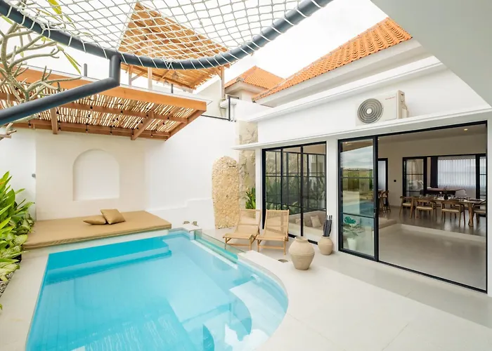3 Bd With Rooftop Jacuzzi And Glass Pool 别墅 坎古