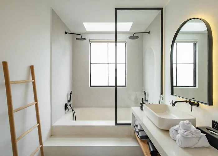 别墅 3 Bd With Rooftop Jacuzzi And Glass Pool 坎古